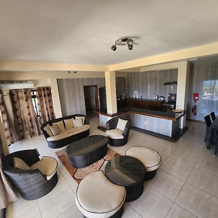 Maison L'Horizon De Quincey Village Ruang foto