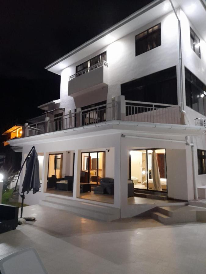Maison L'Horizon De Quincey Village Bagian luar foto