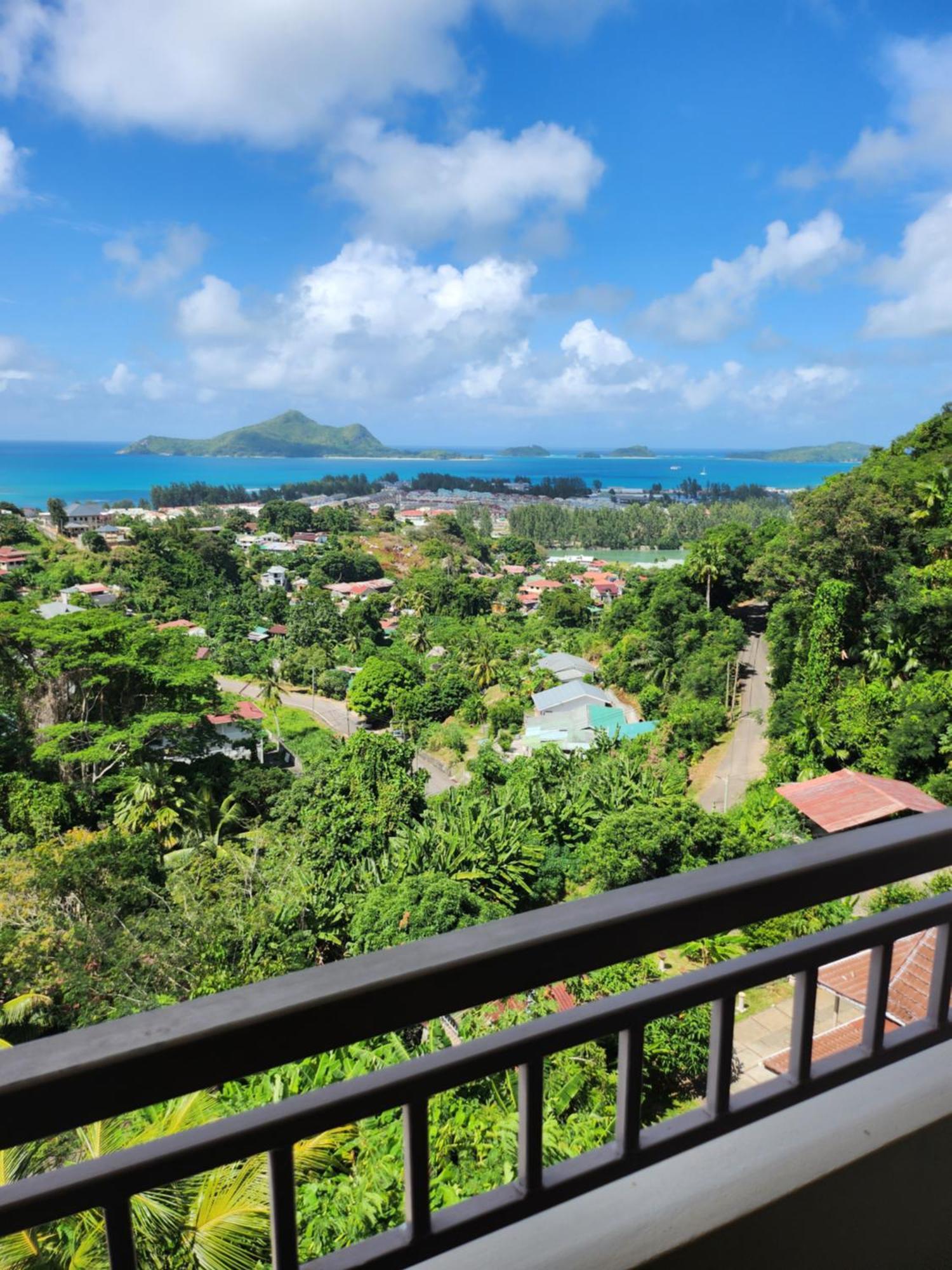 Maison L'Horizon De Quincey Village Ruang foto